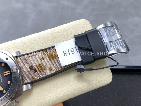 VS Factory Panerai Submersible Pam1518 44mm Steel Rubber Strap Black Dial