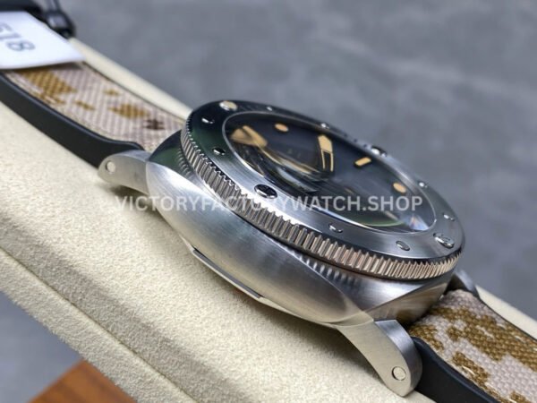 VS Factory Panerai Submersible Pam1518 44mm Steel Rubber Strap Black Dial