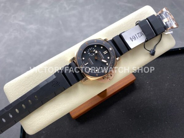 VS Factory Panerai Submersible Pam02164 42mm Yellow Gold Rubber Strap Black Dial