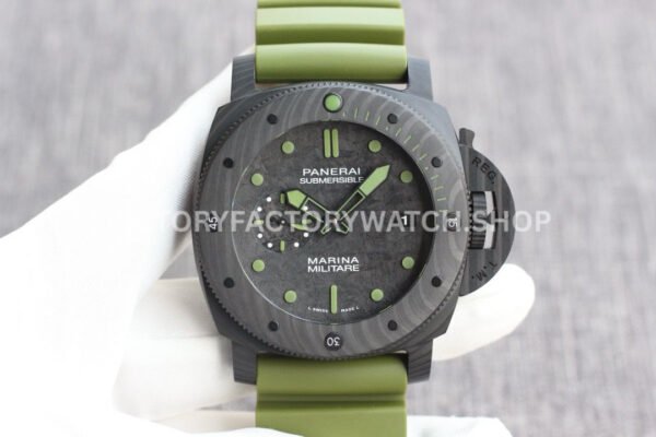 VS PAM00961 Panerai Submersible black dial carbon fiber