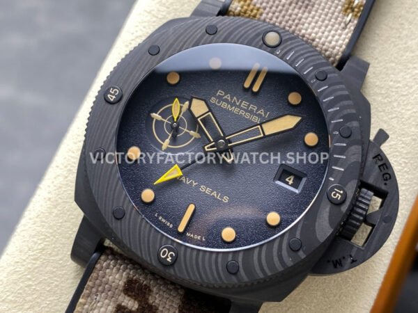 VS Factory Panerai Submersible Pam1513 44mm Carbon Fiber Rubber Strap Black Dial