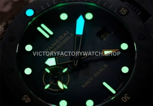 VS Factory Panerai Submersible Pam1513 44mm Carbon Fiber Rubber Strap Black Dial