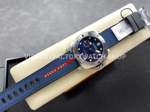 VS Factory Panerai Submersible Quarantaquattro Luna Rossa Pam01391 44mm Steel Rubber Strap Dial