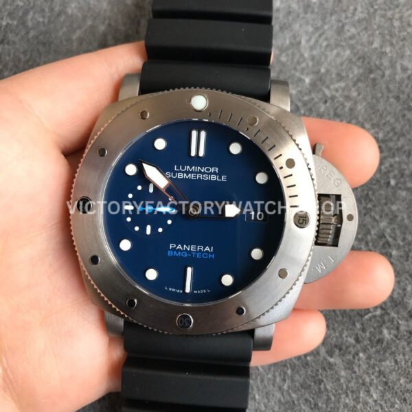 VS PAM00692 Panerai Submersible 1950 blue dial titanium 47mm