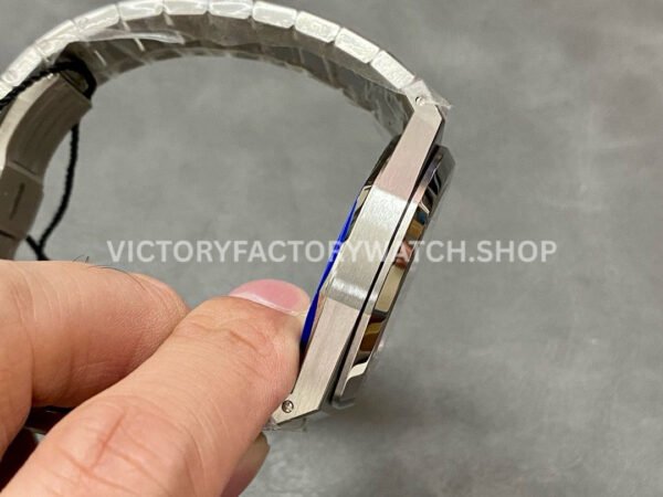 ZF Factory Audemars Piguet Royal Oak 15400ST.OO.1220ST.02 41mm Full Steel Silver Dial (6) ZF Factory Audemars Piguet Royal Oak 15400ST.OO.1220ST.02 41mm Full Steel Silver Dial