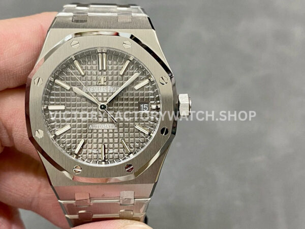 ZF Factory Audemars Piguet Royal Oak 15450ST.OO.1256ST.02 37mm Full Steel Grey Dial (3) ZF AP Royal Oak 15450ST grey dial 37mm steel replica luxury watch
