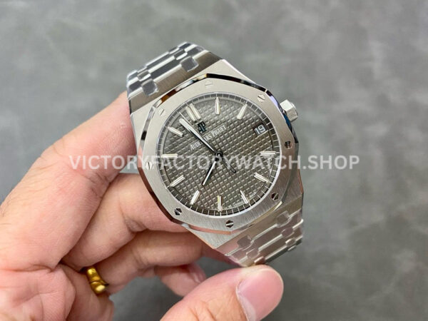 ZF Factory Audemars Piguet Royal Oak 15500ST.OO.1220ST.02 41mm Full Steel Grey Dial (3) ZF Factory Audemars Piguet Royal Oak 15500ST.OO.1220ST.02 41mm Full Steel Grey Dial