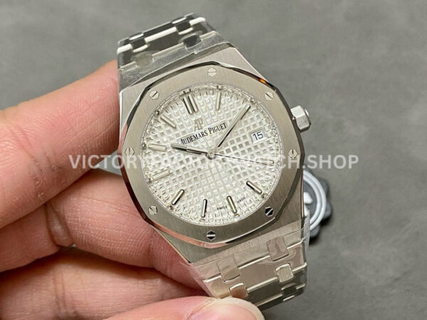 ZF Factory Audemars Piguet Royal Oak 77350ST.OO.1261ST.01 34mm Full Steel White Dial (5) ZF Factory Audemars Piguet Royal Oak 77350ST.OO.1261ST.01 34mm Full Steel White Dial