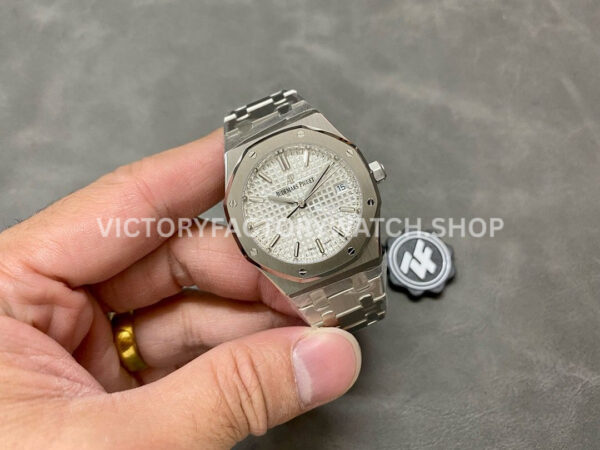 ZF Factory Audemars Piguet Royal Oak 77350ST.OO.1261ST.01 34mm Full Steel White Dial (7) ZF Factory Audemars Piguet Royal Oak 77350ST.OO.1261ST.01 34mm Full Steel White Dial