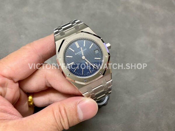 ZF Factory Audemars Piguet Royal Oak Jumbo 15202ST.OO.1240ST.01(Royal Oak Ext ( (9) ZF Factory Audemars Piguet Royal Oak Jumbo 15202ST.OO.1240ST.01 39mm Full Steel Blue Dial