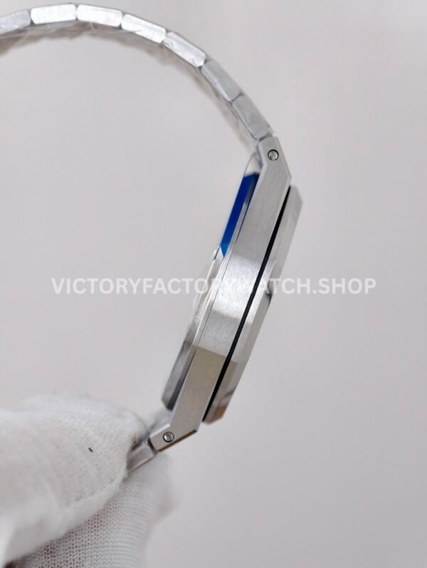 ZF Factory Audemars Piguet Royal Oak Jumbo16204BC.OO.1240BC.01 White Gold Skeletonized Dial