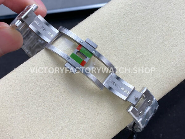 ZF Factory Audemars Piguet Royal Oak Lady 67650 33mm Full Steel Blue Dial (2) ZF Factory Audemars Piguet Royal Oak Lady 67650 33mm Full Steel Blue Dial