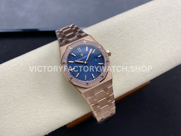 ZF Factory Audemars Piguet Royal Oak Lady 67651OR.ZZ.1261OR.02 33mm Diamond Be ( (3) ZF Factory Audemars Piguet Royal Oak Lady 67651OR.ZZ.1261OR.02 33mm Diamond Bezel Full Rose Gold Blue Dial