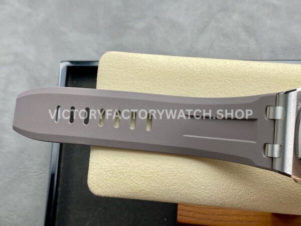ZF Factory Audemars Piguet Royal Oak Offshore Diver 15720ST.OO.A009CA.01 42mm Steel Rubber Strap Grey Dial