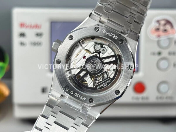 ZF Factory Audemars Piguet Royal Oak Jumbo 16202BC.OO.1240BC.02 Extra Thin 39mm White Gold Grainy Effect Blue Dial