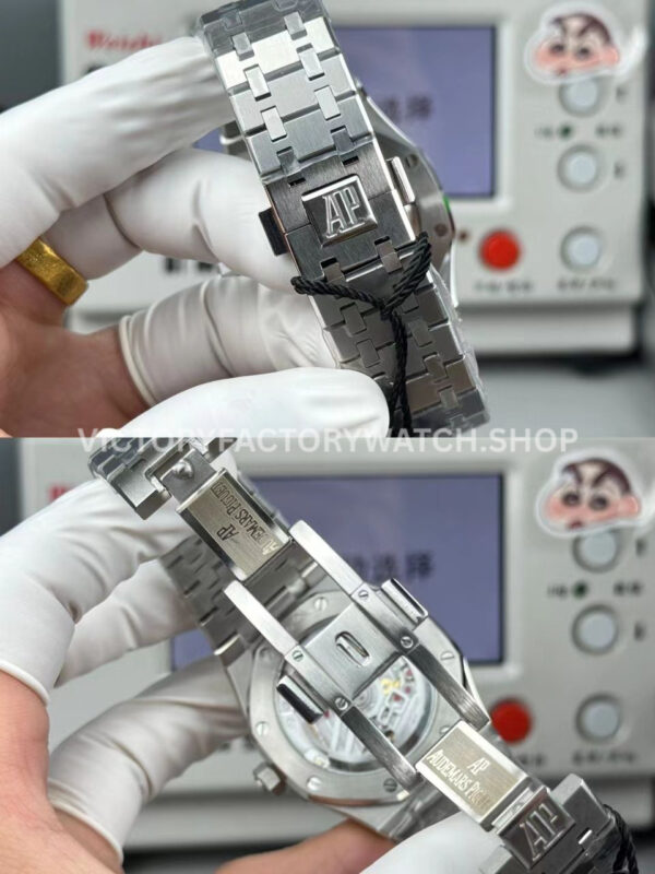 ZF Factory Audemars Piguet Royal Oak Jumbo 16202BC.OO.1240BC.02 Extra Thin 39mm White Gold Grainy Effect Blue Dial