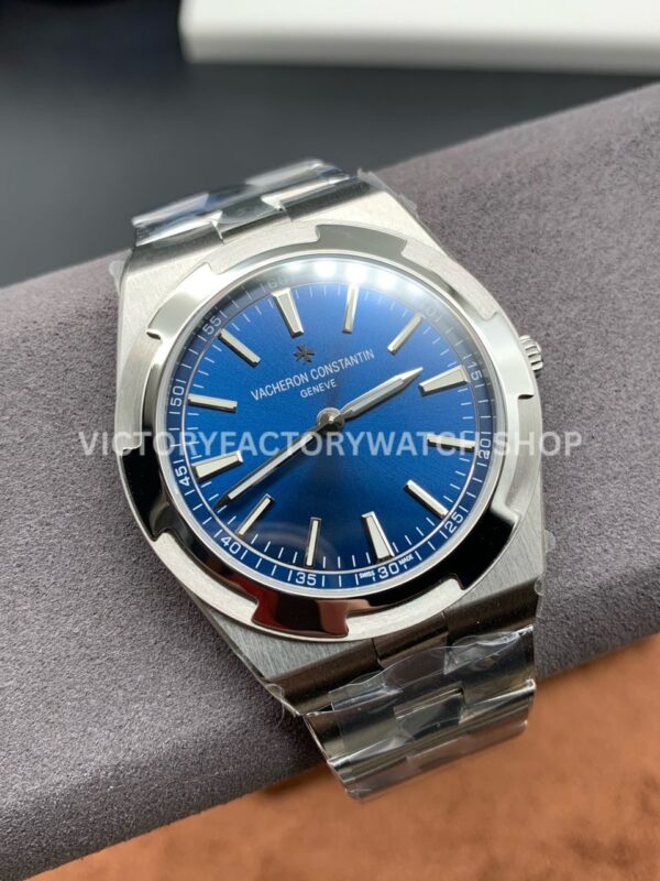 8F Factory Vacheron Constantin Overseas 2000V 40mm Full White Gold Blue Dial