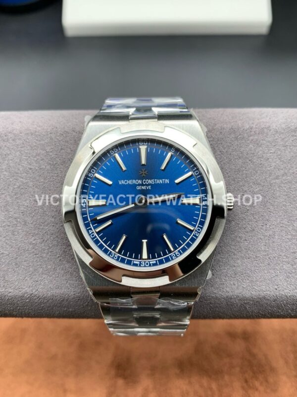 8F Factory Vacheron Constantin Overseas 2000V 40mm full white gold blue dial replica watch