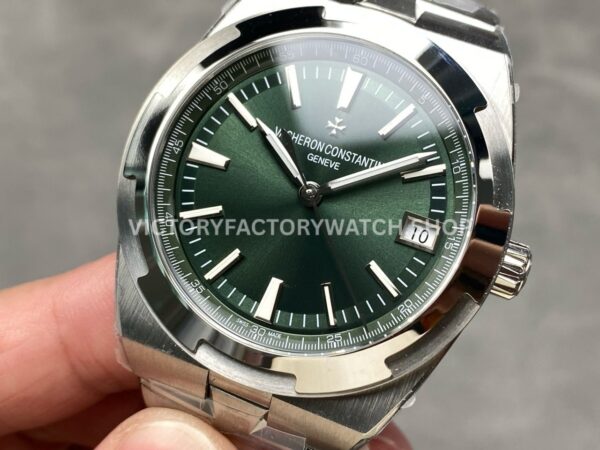 8F Factory Vacheron Constantin Overseas 4500V 41mm Full Steel Green Dial