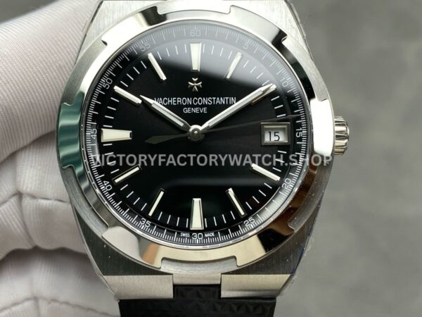 8F Factory Vacheron Constantin Overseas 4500V 41mm rubber strap black dial replica watch