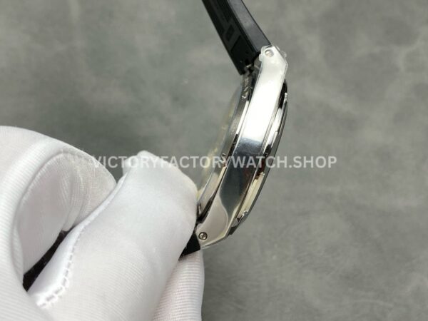 8F Factory Vacheron Constantin Overseas 4500V/110A-B483 41mm Rubber Strap Black Dial