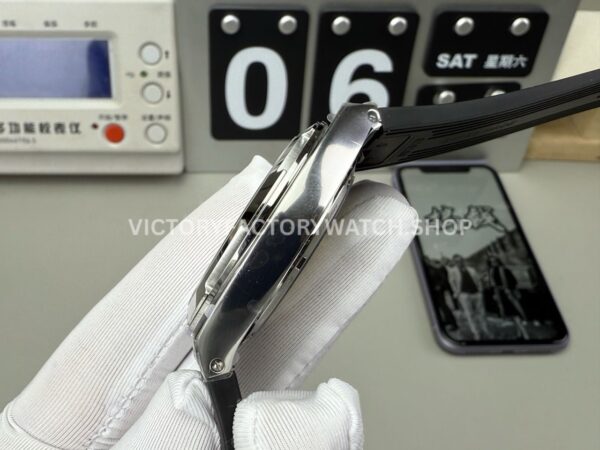 8F Factory Vacheron Constantin Overseas 4500V/000R-B127 41mm Black Rubber Strap Silver Dial