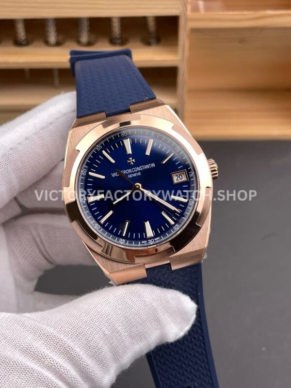 8F Factory Vacheron Constantin Overseas 4520V/210R-B705 41mm Rode Gold Rubber Strap Blue Dial