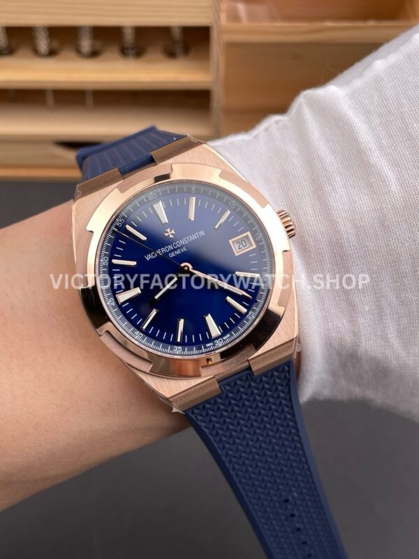 8F Factory Vacheron Constantin Overseas 4520V/210R-B705 41mm Rode Gold Rubber Strap Blue Dial