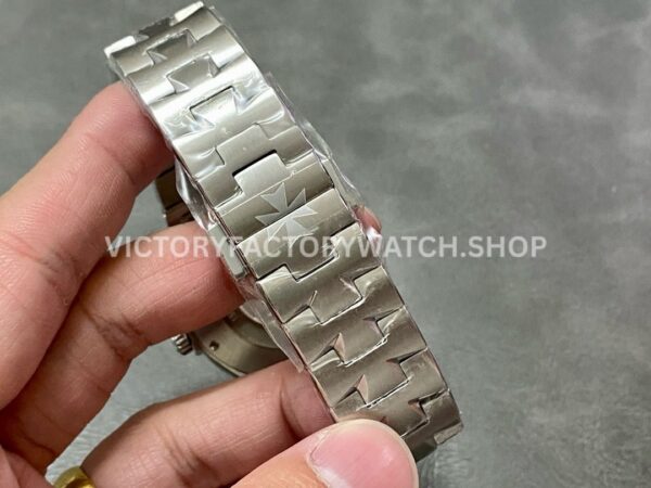 8F Factory Vacheron Constantin Overseas 47040/B01A-9093 42mm Full Steel Silver Arabic numerals Dial