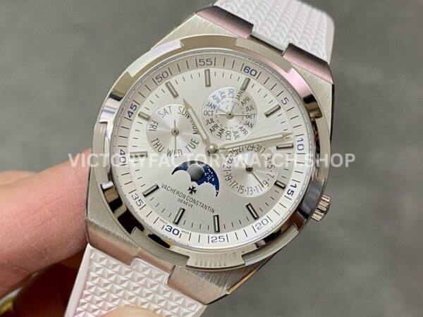 8F Factory Vacheron Constantin Overseas Perpetual Calendar 4300V 41.5mm Steel White Rubber Strap Silver Dial