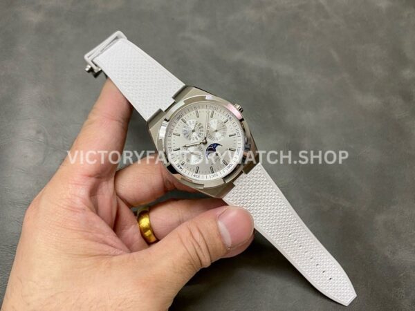 8F Factory Vacheron Constantin Overseas Perpetual Calendar 4300V 41.5mm Steel White Rubber Strap Silver Dial