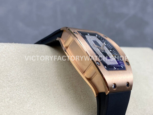 BBA Factory Richard Mille RM 07 31.4mm Rose Gold Black Rubber Strap Skeletonized Black Dial (2) BBA Factory Richard Mille RM 07 31.4mm Rose Gold Black Rubber Strap Skeletonized Black Dial