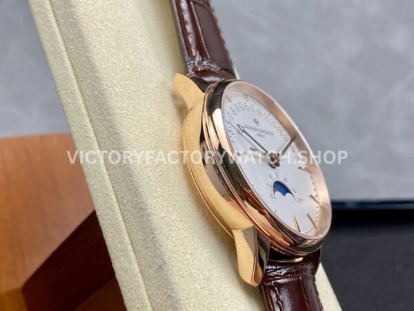 GR Factory Vacheron Constantin Moonphase Retrograde Date (1) GR Factory Vacheron Constantin Moonphase Retrograde Date Overseas 41mm Rose Gold Leather Strap White Dial