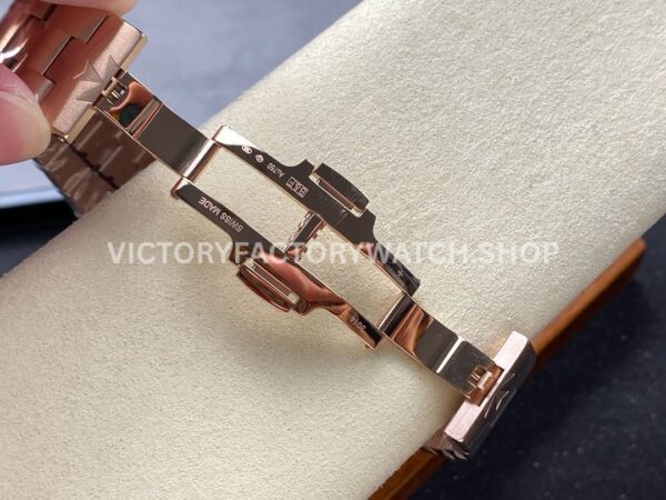 GR Factory Vacheron Constantin Moonphase Retrograde Date Overs (4) GR Factory Vacheron Constantin Moonphase Retrograde Date Overseas 41mm Full Rose Gold Silver Dial