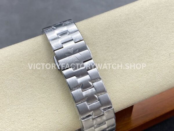 GR Factory Vacheron Constantin Overseas Dual Time 7900V-110A-B334 41mm Full Steel Blue (1) GR Factory Vacheron Constantin Overseas Dual Time 7900V/110A-B334 41mm Full Steel Blue Dial