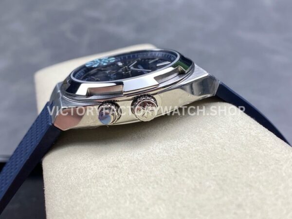 GR Factory Vacheron Constantin Overseas Dual Time 7900V-110A-B334 41mm Steel (6) GR Factory Vacheron Constantin Overseas Dual Time 7900V/110A-B334 41mm Steel Rubber Strap Blue Dial