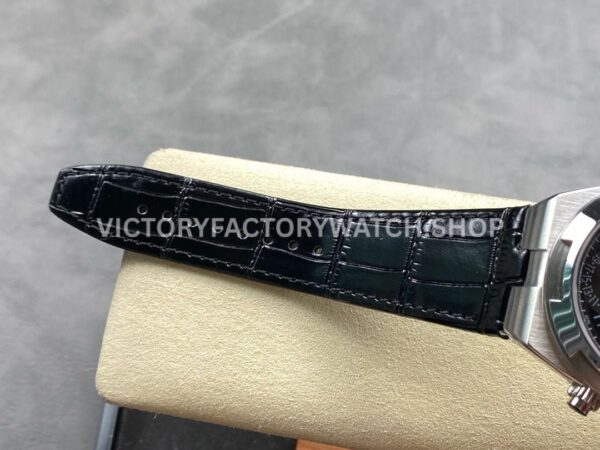 GR Factory Vacheron Constantin Overseas Dual Time 7900V-110A-B546 41mm Ste GR Factory Vacheron Constantin Overseas Dual Time 7900V/110A-B546 41mm Steel Leather Strap Black Dial