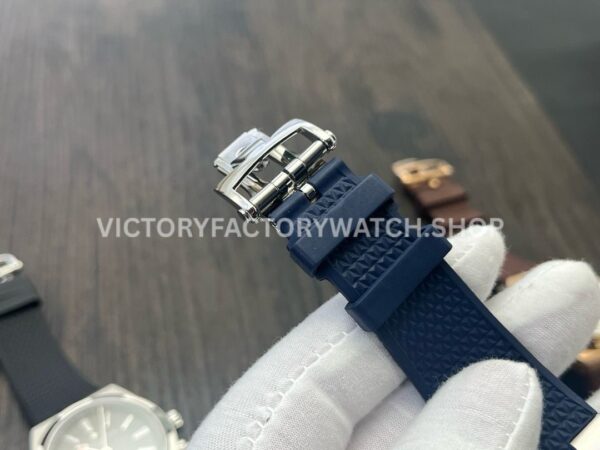 MKF Factory Vacheron Constantin Overseas Dual Time 7900V-110A-B334 Rubber Strap Blue Dial (9) MKF Factory Vacheron Constantin Overseas Dual Time 7900V/110A-B334 41mm Rubber Strap Blue Dial