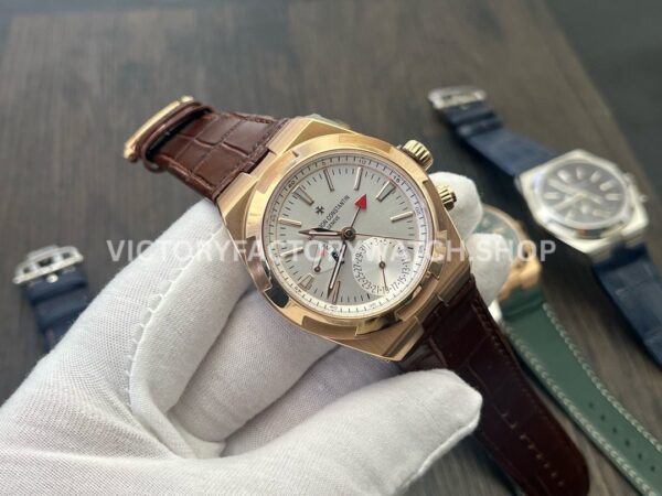 MKF Factory Vacheron Constantin Overseas Dual Time 7900V000R-B336 Leather Strap Rose Gold Silver Dial (3) MKF Factory Vacheron Constantin Overseas Dual Time 7900V/000R-B336 41mm Rose Gold Leather Strap Silver Dial
