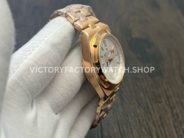 MKF Factory Vacheron Constantin Overseas Dual Time 7900V000R-B336 Rose Gold Silver Dial (2) MKF Factory Vacheron Constantin Overseas Dual Time 7900V/000R-B336 41mm Full Rose Gold Silver Dial