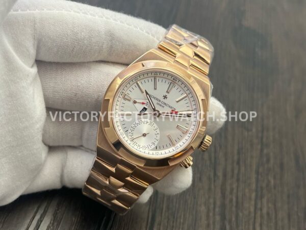 MKF Factory Vacheron Constantin Overseas Dual Time 7900V000R-B336 Rose Gold Silver Dial (3) MKF Factory Vacheron Constantin Overseas Dual Time 7900V/000R-B336 41mm Full Rose Gold Silver Dial