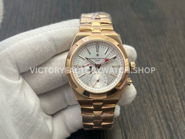 MKF Factory Vacheron Constantin Overseas Dual Time 7900V000R-B336 Rose Gold Silver Dial (4) MKF Factory Vacheron Constantin Overseas Dual Time 7900V 000R B336 41mm full rose gold silver dial replica watch