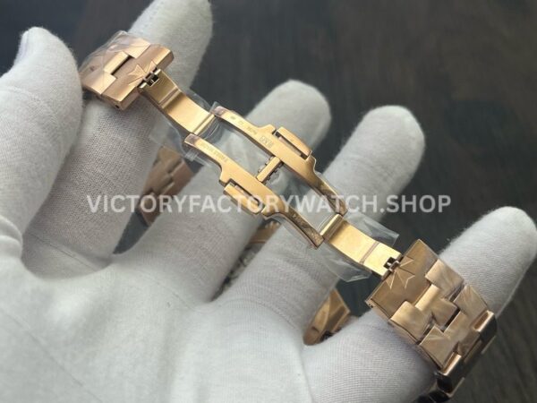 MKF Factory Vacheron Constantin Overseas Dual Time 7900V000R-B336 Rose Gold Silver Dial (7) MKF Factory Vacheron Constantin Overseas Dual Time 7900V/000R-B336 41mm Full Rose Gold Silver Dial