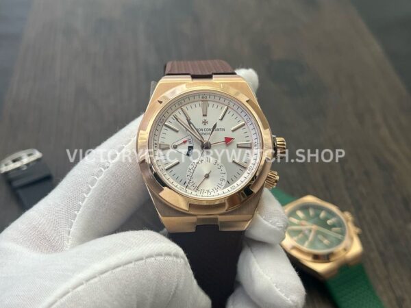 MKF Factory Vacheron Constantin Overseas Dual Time 7900V000R-B336 Rubber Strap Rose Gold Silver Dial (2) MKF Factory Vacheron Constantin Overseas Dual Time 7900V 000R B336 41mm rose gold rubber strap silver dial replica watch