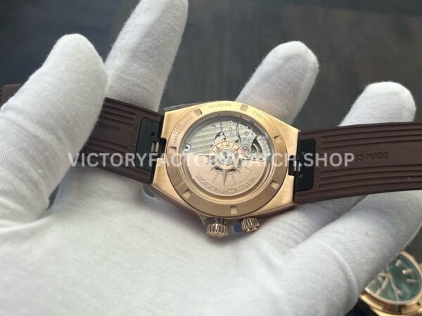 MKF Factory Vacheron Constantin Overseas Dual Time 7900V000R-B336 Rubber Strap Rose Gold Silver Dial (4) MKF Factory Vacheron Constantin Overseas Dual Time 7900/V000R-B336 41mm Rubber Strap Rose Gold Silver Dial