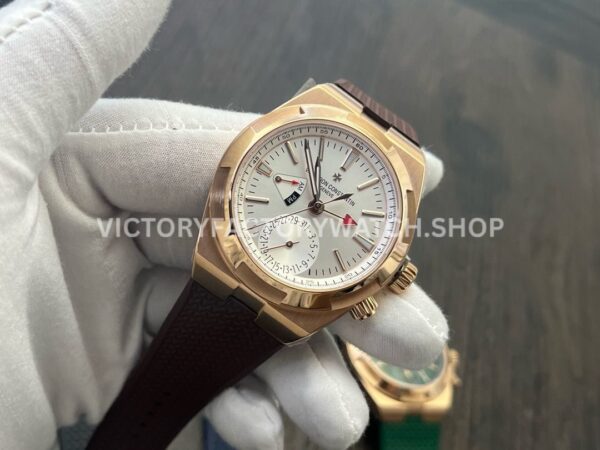 MKF Factory Vacheron Constantin Overseas Dual Time 7900V000R-B336 Rubber Strap Rose Gold Silver Dial (5) MKF Factory Vacheron Constantin Overseas Dual Time 7900/V000R-B336 41mm Rubber Strap Rose Gold Silver Dial