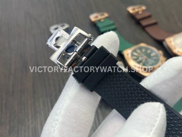 MKF Factory Vacheron Constantin Overseas Dual Time 7900V110A-B333 Rubber Strap Silver Dial (2) MKF Factory Vacheron Constantin Overseas Dual Time 7900V/110A-B333 41mm Rubber Strap Silver Dial