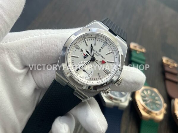 MKF Factory Vacheron Constantin Overseas Dual Time 7900V110A-B333 Rubber Strap Silver Dial (7) MKF Factory Vacheron Constantin Overseas Dual Time 7900V/110A-B333 41mm Rubber Strap Silver Dial