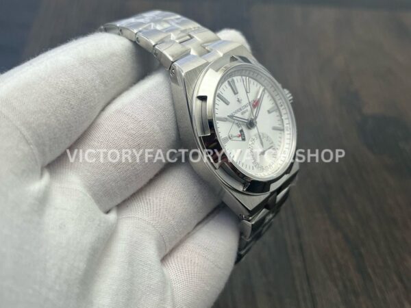 MKF Factory Vacheron Constantin Overseas Dual Time 7900V110A-B333 Silver Dial (1) MKF Factory Vacheron Constantin Overseas Dual Time 7900V/110A-B333 41mm Silver Dial