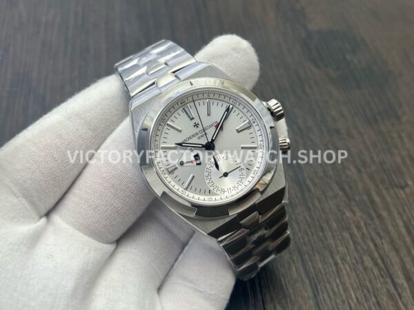 MKF Factory Vacheron Constantin Overseas Dual Time 7900V110A-B333 Silver Dial (2) MKF Factory Vacheron Constantin Overseas Dual Time 7900V/110A-B333 41mm Silver Dial